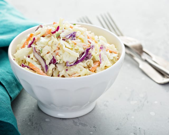 Ensalada Coleslaw.
