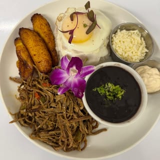 Pabellon Criollo