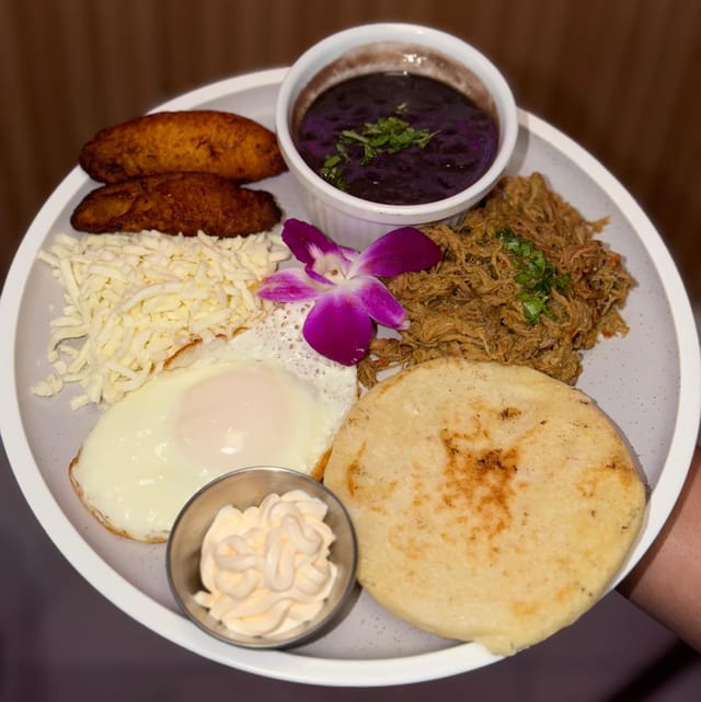 Desayuno Criollo.