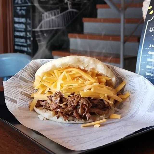 Arepa de Carne Mechada.